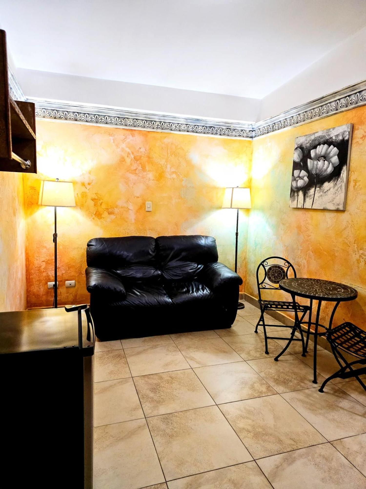 Antigua Inn Hotel Guatemala City ภายนอก รูปภาพ