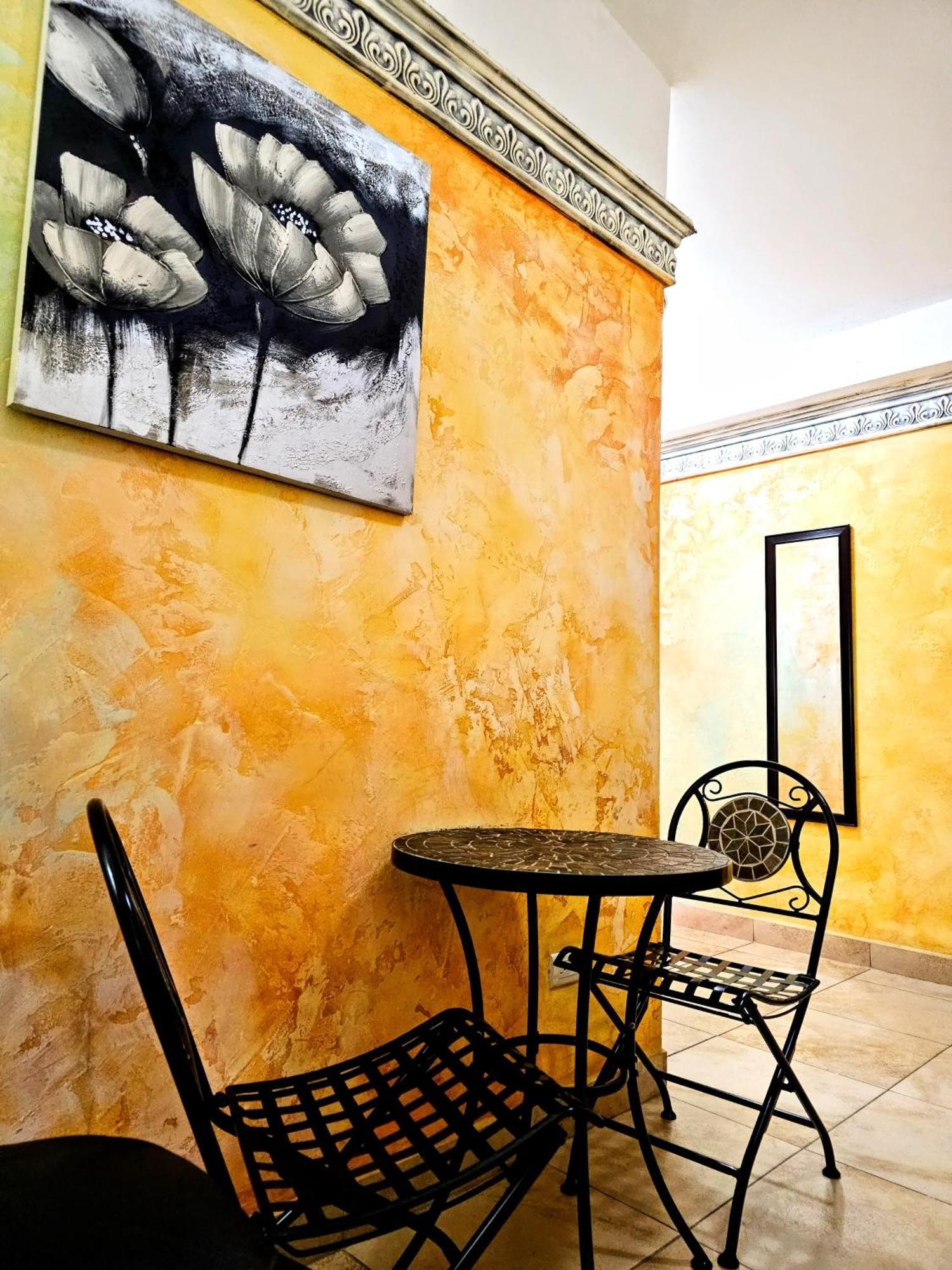 Antigua Inn Hotel Guatemala City ภายนอก รูปภาพ