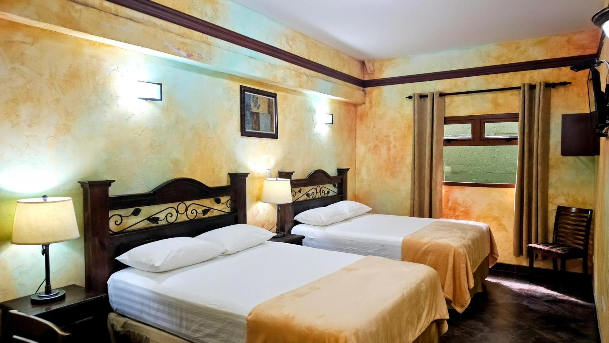 Antigua Inn Hotel Guatemala City ภายนอก รูปภาพ