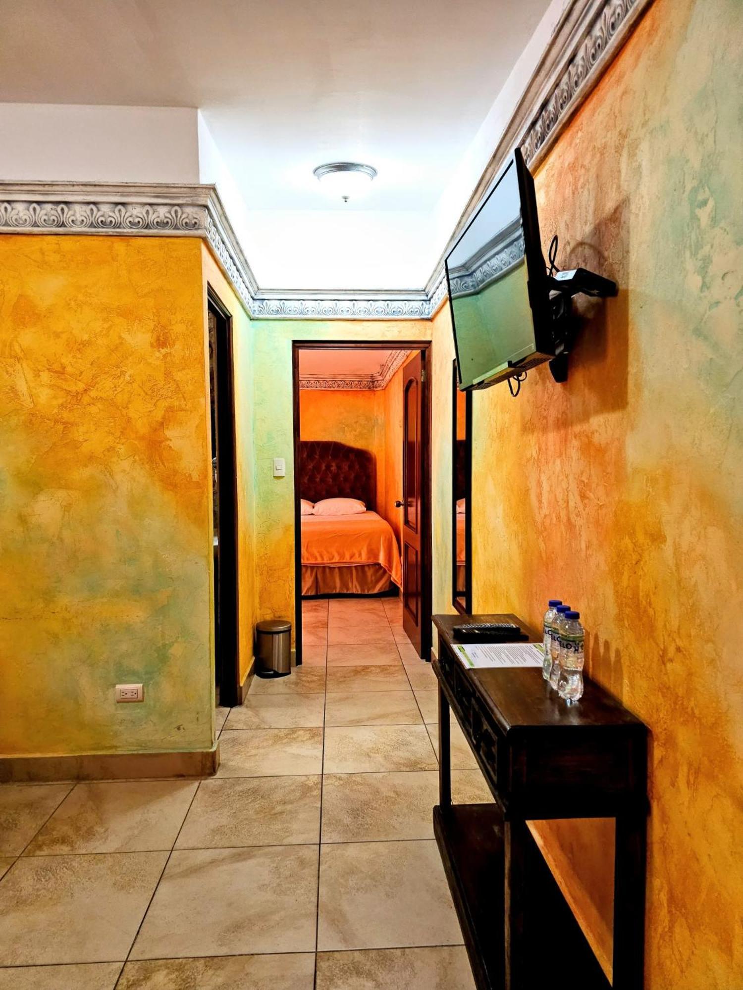 Antigua Inn Hotel Guatemala City ภายนอก รูปภาพ